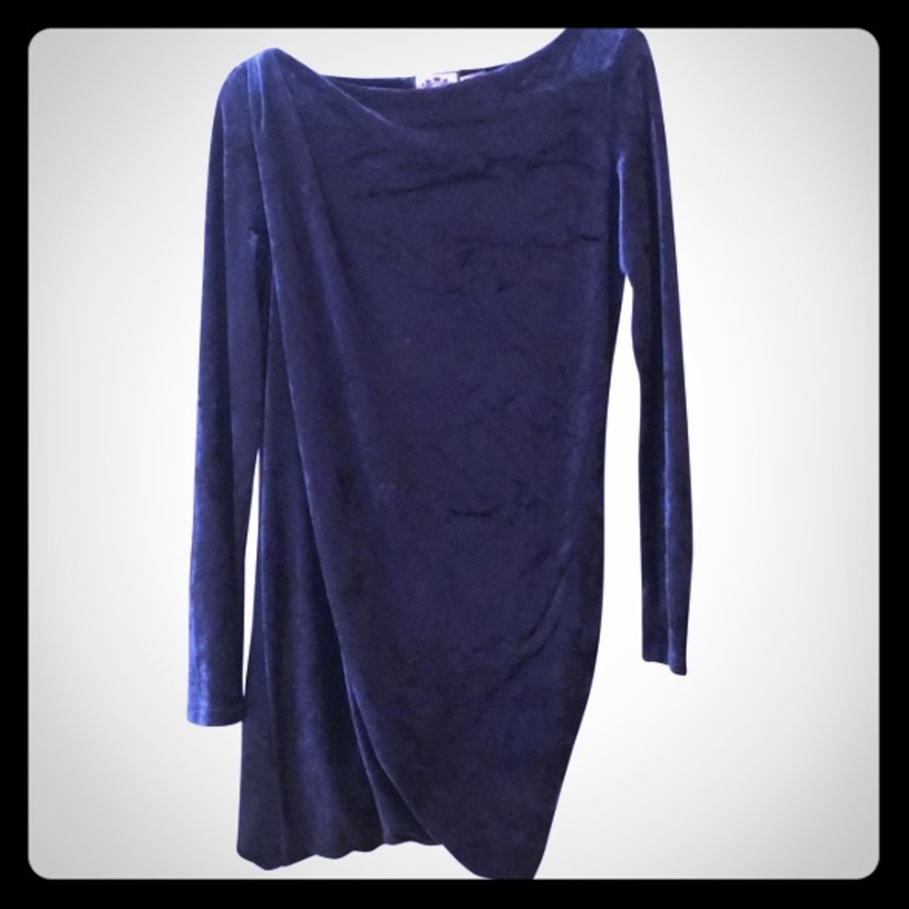 Midnight blue velvet cocktail dress